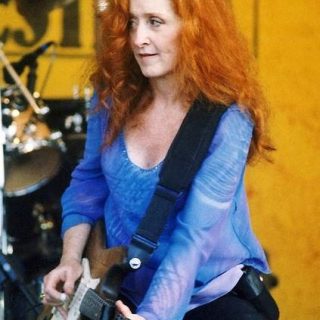 Top Songs by Bonnie Raitt