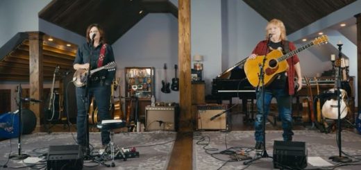 Indigo Girls' Profile